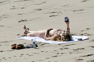 Gillian Zinser feet photo 11