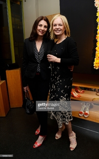 Gina Bellman feet photo 9