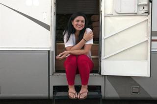 Gina Carano feet photo thumbnail