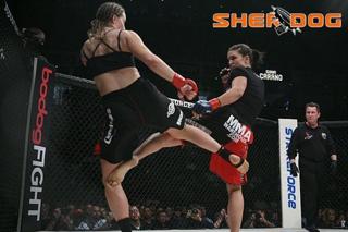 Gina Carano feet photo thumbnail