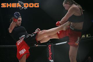 Gina Carano feet photo thumbnail