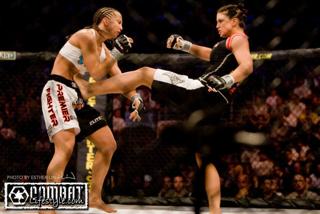 Gina Carano feet photo thumbnail