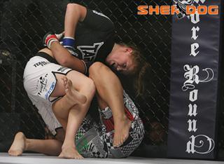 Gina Carano feet photo thumbnail