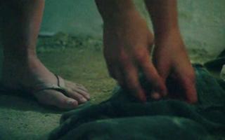 Gina Carano feet photo thumbnail