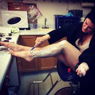 Gina Carano feet photo thumbnail