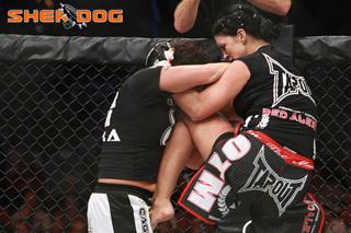 Gina Carano feet photo thumbnail