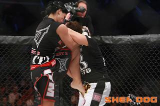 Gina Carano feet photo thumbnail