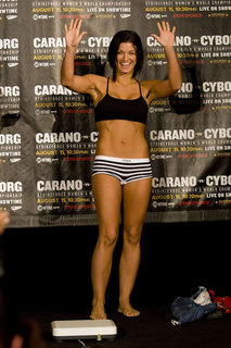 Gina Carano feet photo thumbnail
