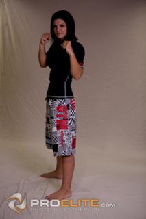 Gina Carano feet photo thumbnail