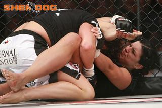 Gina Carano feet photo thumbnail