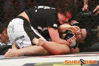 Gina Carano feet photo thumbnail