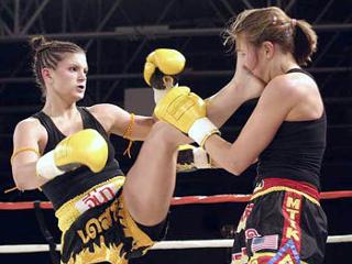 Gina Carano feet photo thumbnail