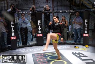 Gina Carano feet photo thumbnail