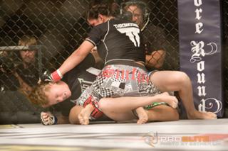 Gina Carano feet photo thumbnail