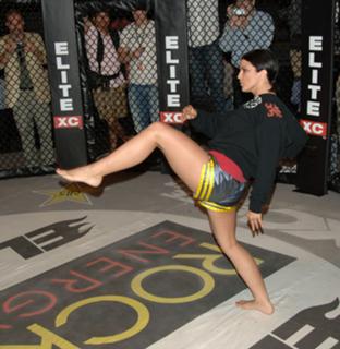 Gina Carano feet photo thumbnail