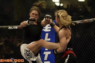 Gina Carano feet photo thumbnail