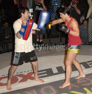 Gina Carano feet photo thumbnail