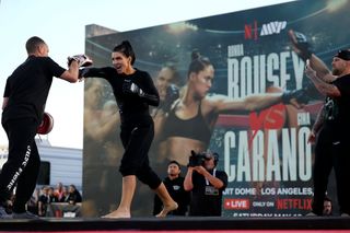 Gina Carano feet photo 6