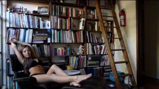 Gina Darling feet photo 1