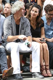 Gina Gershon feet photo thumbnail