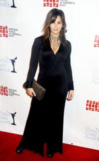 Gina Gershon feet photo thumbnail