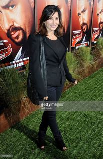 Gina Gershon feet photo thumbnail