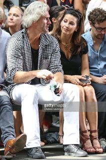 Gina Gershon feet photo thumbnail