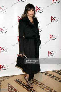 Gina Gershon feet photo thumbnail
