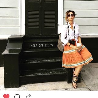 Gina Gershon feet photo thumbnail