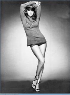 Gina Gershon feet photo thumbnail