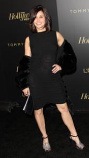 Gina Gershon feet photo thumbnail