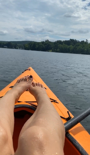 Gina Gershon feet photo thumbnail