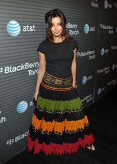 Gina Gershon feet photo thumbnail