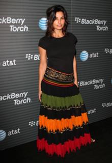 Gina Gershon feet photo thumbnail