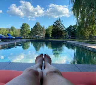 Gina Gershon feet photo 15