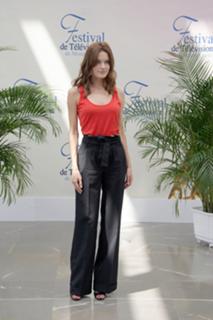 Gina Holden feet photo 3