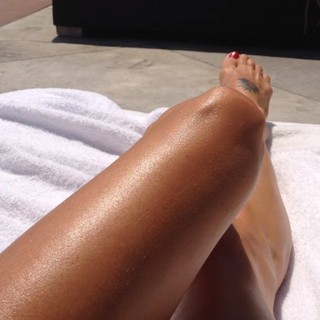 Gina Holden feet photo 7