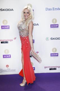 Gina-Lisa Lohfink feet photo thumbnail