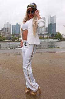 Gina-Lisa Lohfink feet photo thumbnail