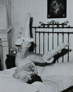 Gina Lollobrigida feet photo thumbnail