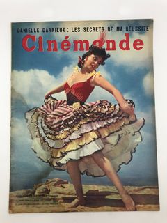 Gina Lollobrigida feet photo thumbnail