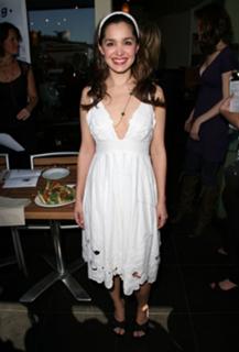 Gina Philips feet photo thumbnail