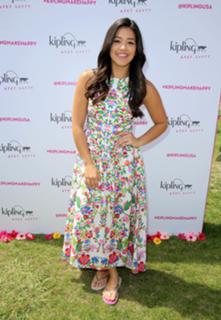 Gina Rodriguez feet photo thumbnail