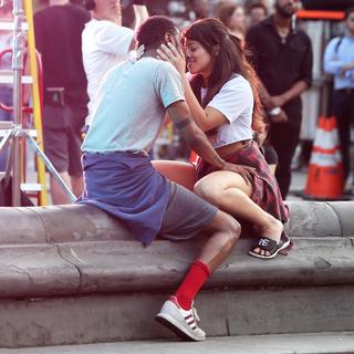 Gina Rodriguez feet photo thumbnail