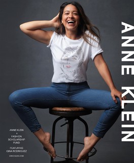 Gina Rodriguez feet photo thumbnail