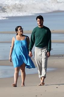 Gina Rodriguez feet photo thumbnail