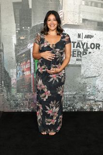 Gina Rodriguez feet photo 3