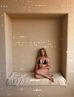 Gina Stiebitz feet photo 7
