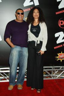 Gina Torres feet photo thumbnail