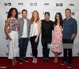 Gina Torres feet photo thumbnail